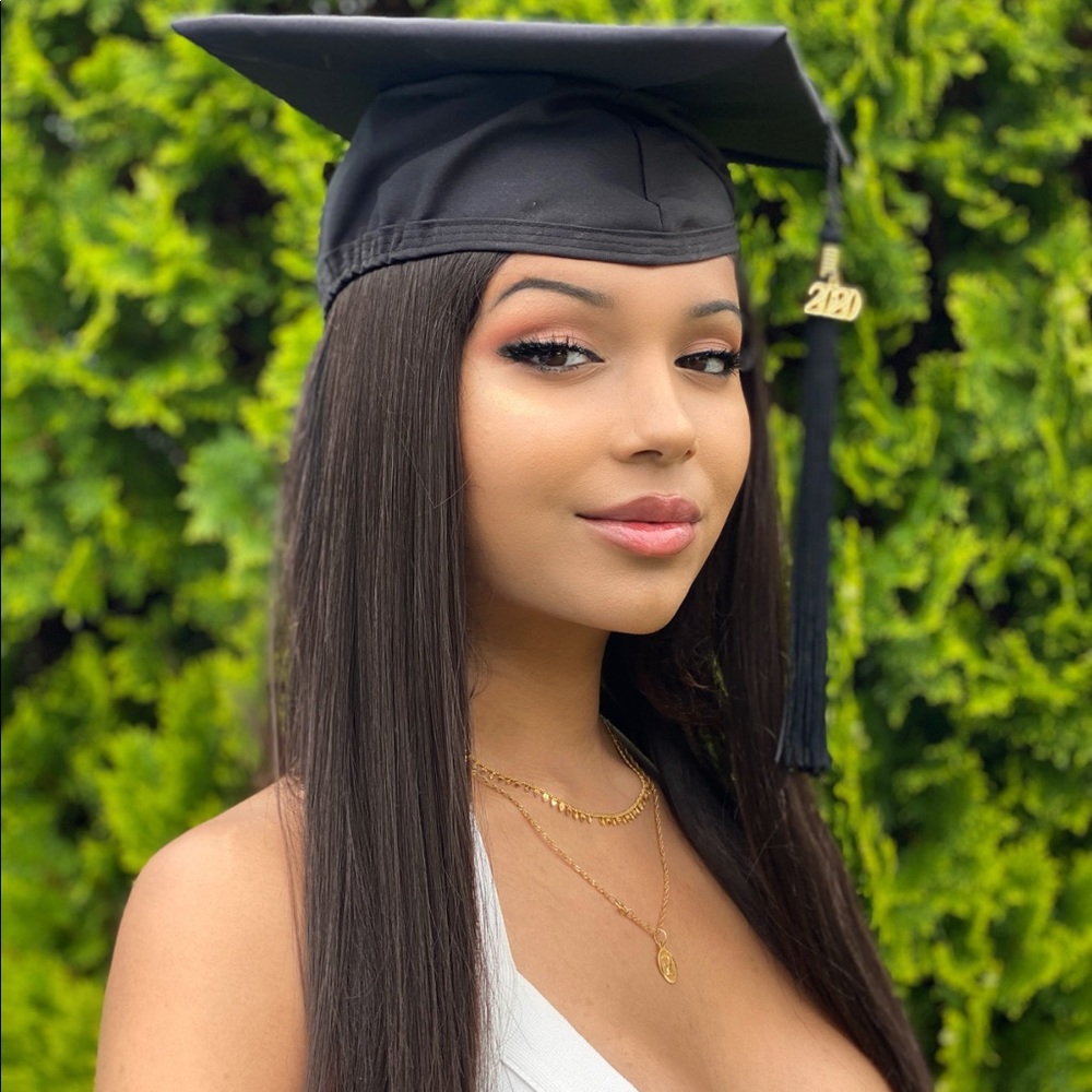 Meet your Posher, Rebecca